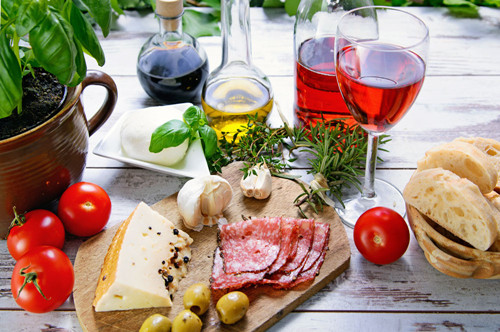 葡萄酒和食物搭配的基本原则——平衡或互补