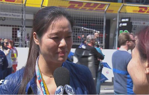 【 2015F1 】孕妈李娜与F1世界冠军合影 现场观战上海F1
